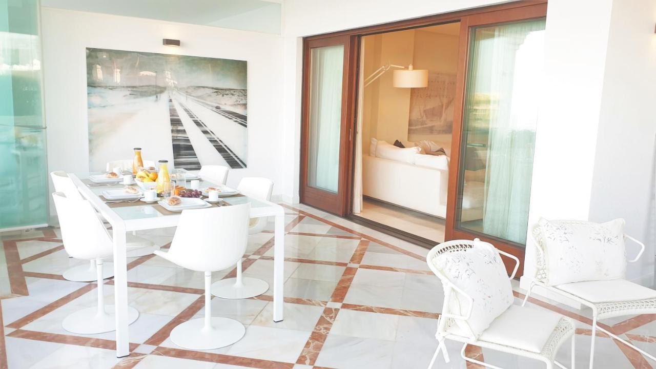 Luxury Apartment Frontal Beach In Doncella Beach Estepona Ngoại thất bức ảnh