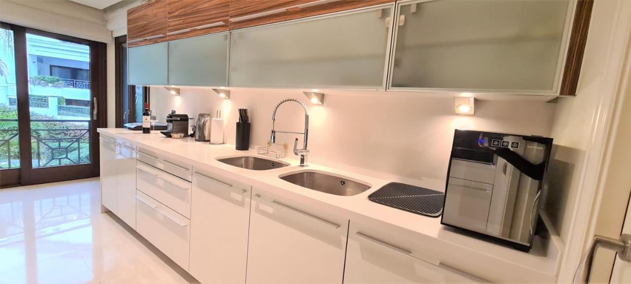 Luxury Apartment Frontal Beach In Doncella Beach Estepona Ngoại thất bức ảnh