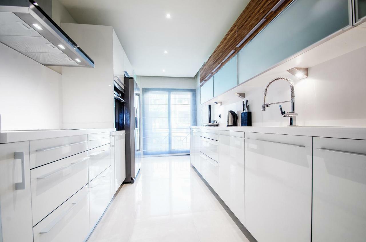 Luxury Apartment Frontal Beach In Doncella Beach Estepona Ngoại thất bức ảnh