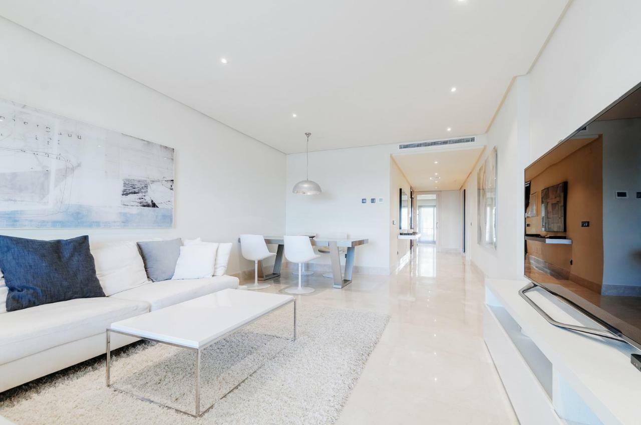 Luxury Apartment Frontal Beach In Doncella Beach Estepona Ngoại thất bức ảnh