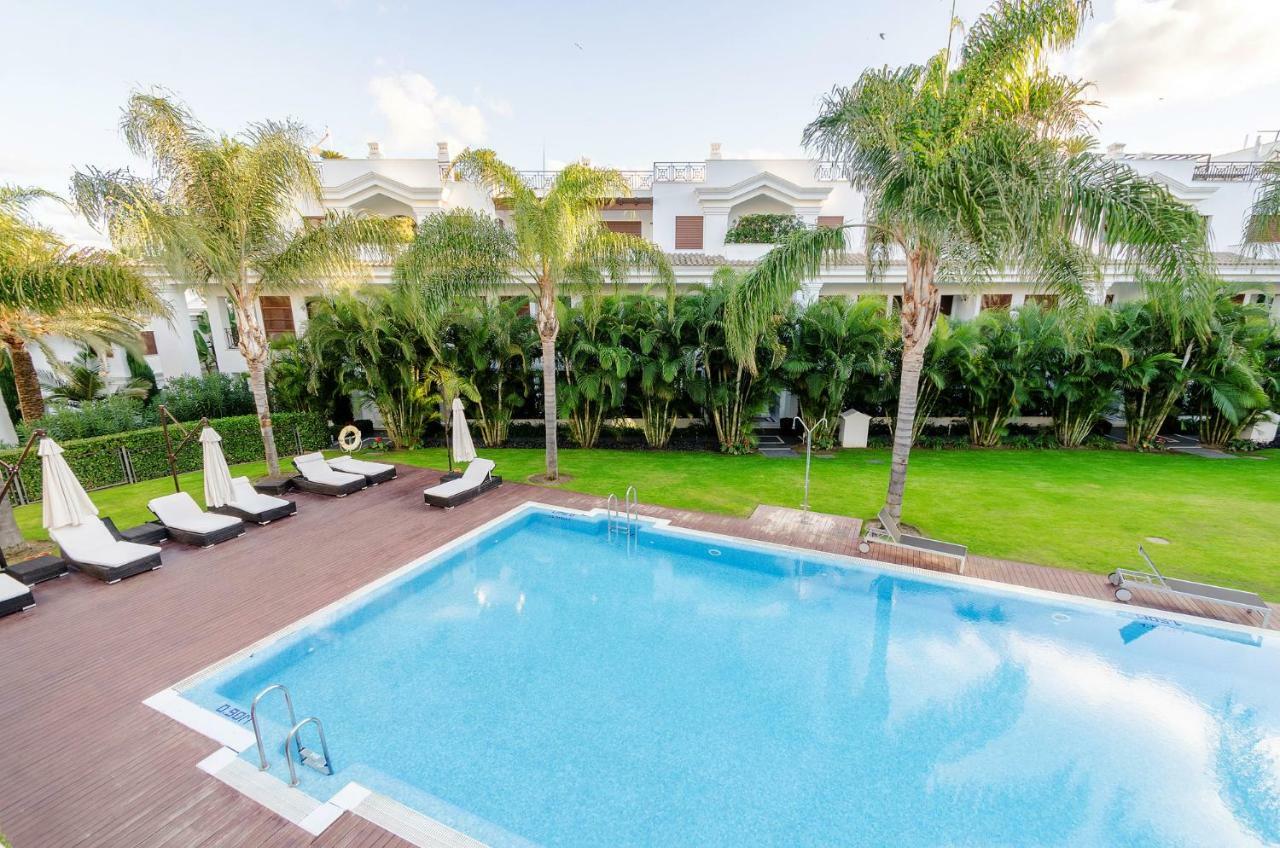 Luxury Apartment Frontal Beach In Doncella Beach Estepona Ngoại thất bức ảnh